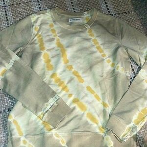 Yellow tiedye sweatshirt